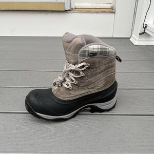 The North Face Chilkat Winter Snow Boots Gray & Black Size 7